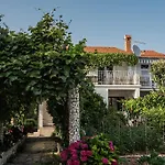 Perla * Rogoznica (Sibenik-Knin)